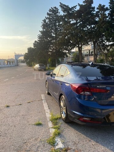 Hyundai Elantra-7