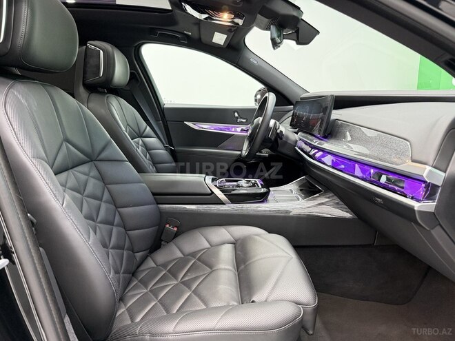BMW 740 2023, 18,300 km - 3.0 л - Bakı