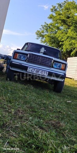 LADA (VAZ) 2107-1