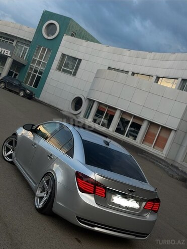 Chevrolet Cruze-8