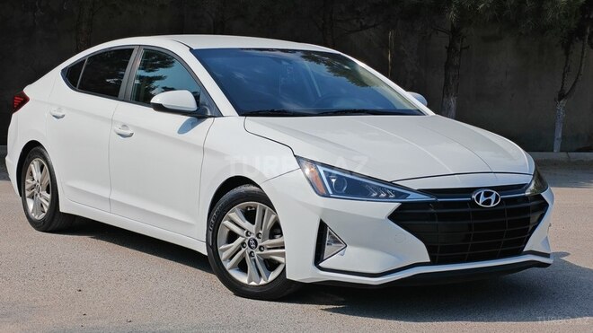 Hyundai Elantra-3