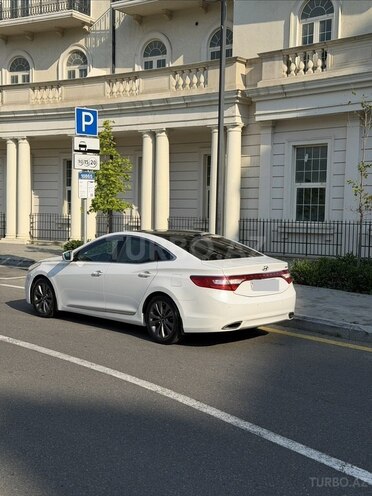 Hyundai Grandeur-5