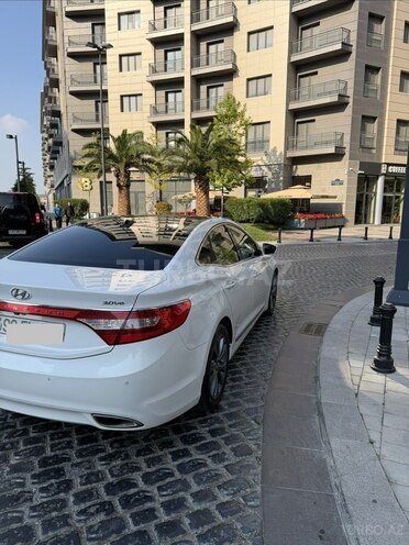 Hyundai Grandeur-8