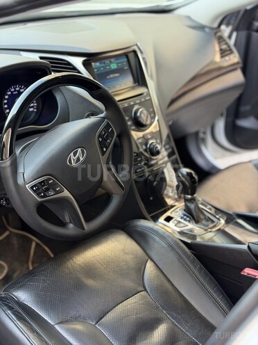 Hyundai Grandeur-9