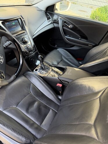 Hyundai Grandeur-19