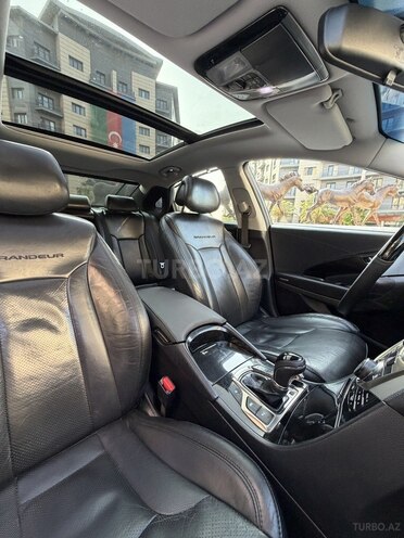 Hyundai Grandeur-10