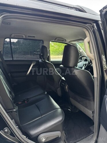 Toyota Land Cruiser Prado-15