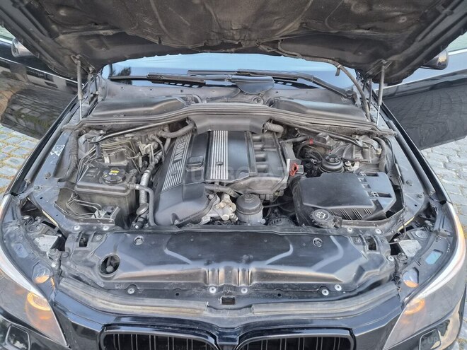 BMW 530-10