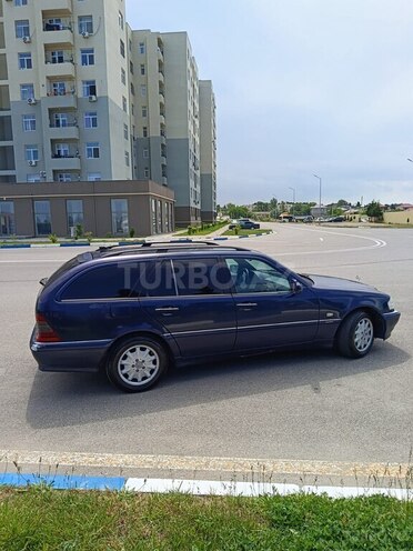 Mercedes C 240-10