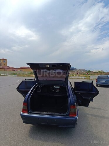 Mercedes C 240-17