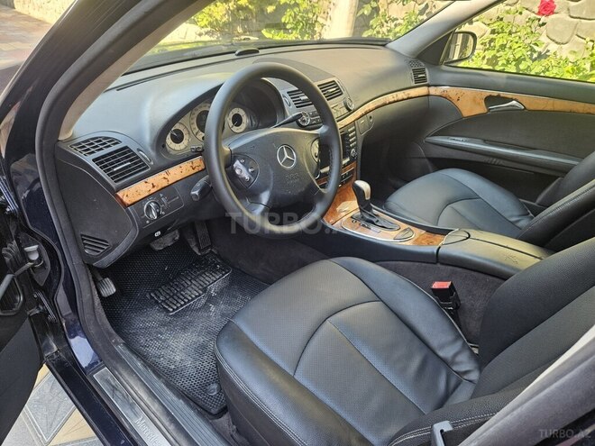 Mercedes E 220-8