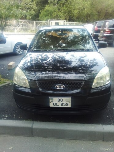 Kia Rio-1
