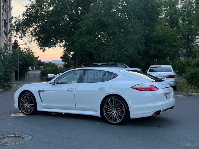 Porsche Panamera 4-4