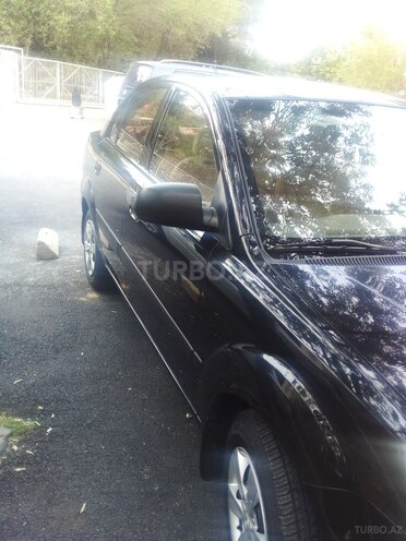 Kia Rio-4
