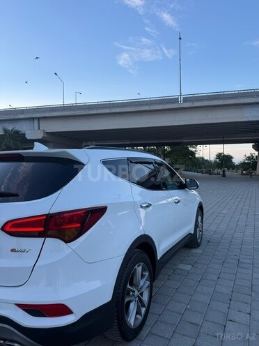 Hyundai Santa Fe-6