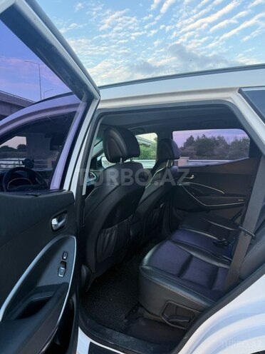 Hyundai Santa Fe-11