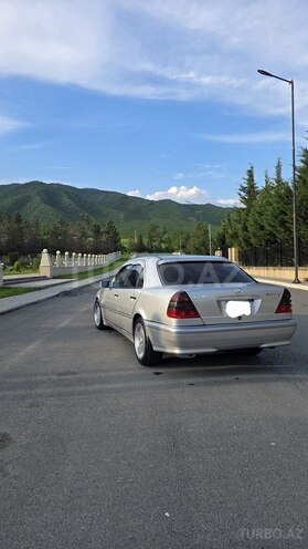 Mercedes C 240-6