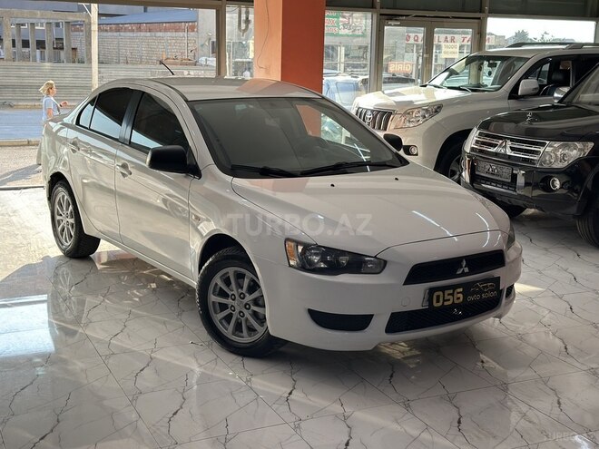 Mitsubishi Lancer-2