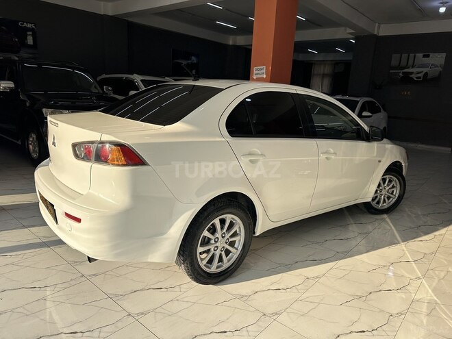 Mitsubishi Lancer-6