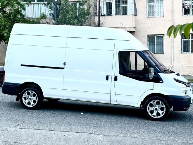 Ford Transit-2