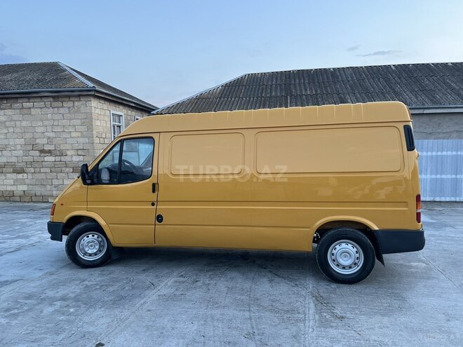 Ford Transit-2