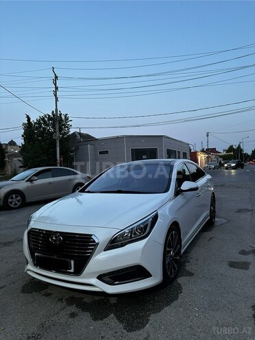 Hyundai Sonata-5