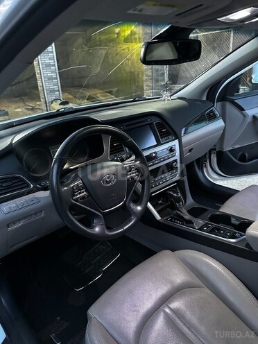 Hyundai Sonata-7