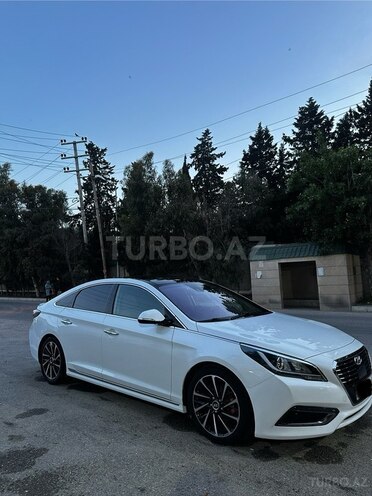 Hyundai Sonata-2