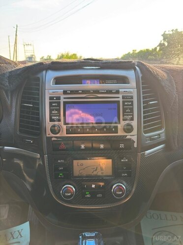 Hyundai Santa Fe-11
