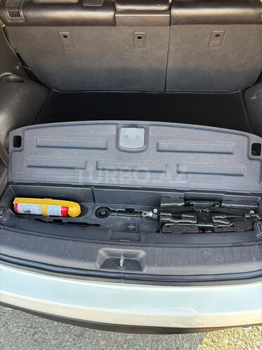 Hyundai Santa Fe-19