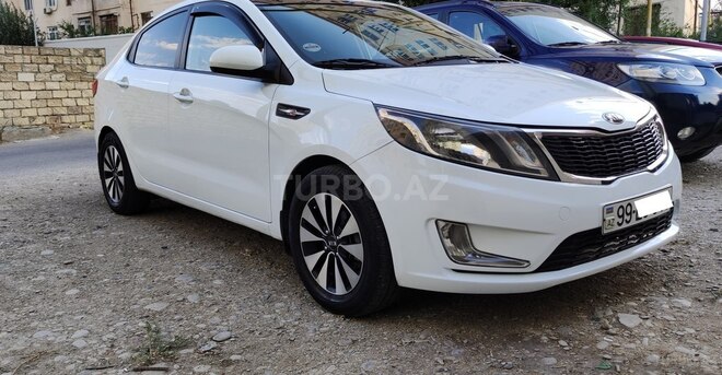 Kia Rio-5