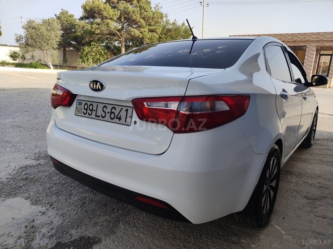 Kia Rio-7