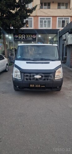 Ford Transit-1