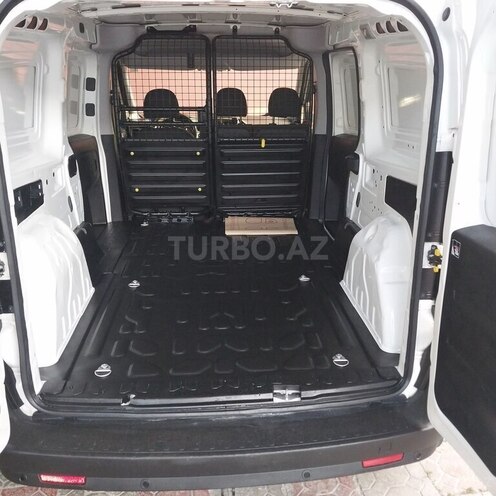 Fiat Doblo-4