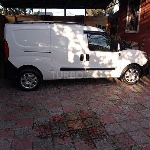 Fiat Doblo-11