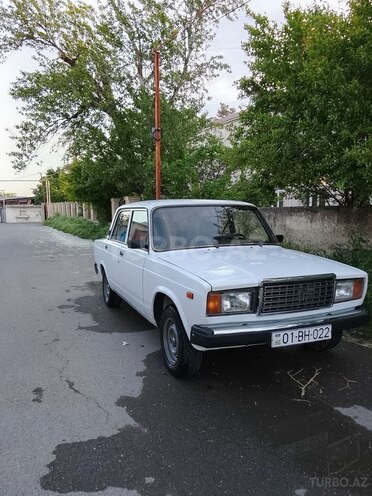 LADA (VAZ) 2107-1