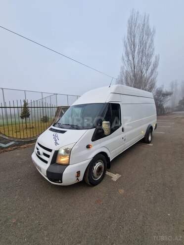 Ford Transit-5