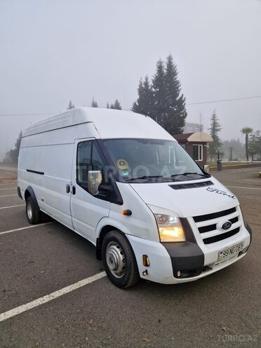 Ford Transit-2