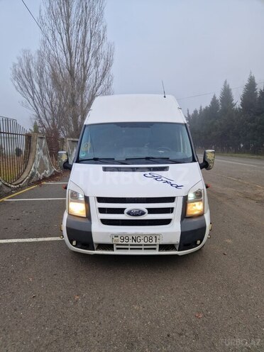 Ford Transit-1