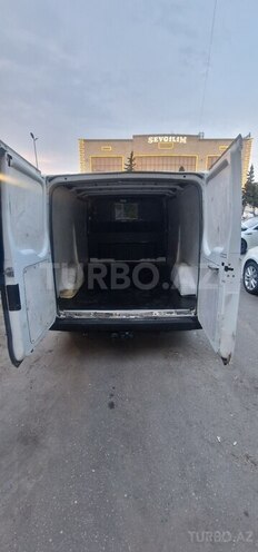 Ford Transit-9