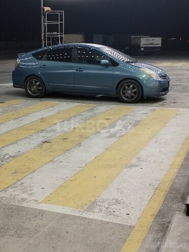Toyota Prius-2