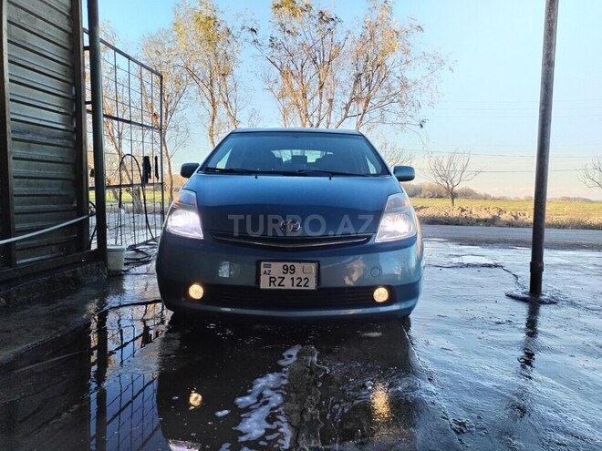Toyota Prius-4
