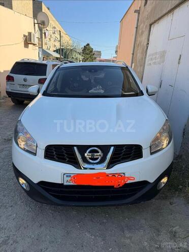 Nissan Qashqai-1