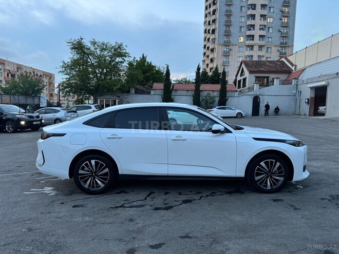 Changan Qiyuan A05-6