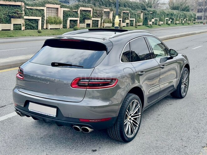 Porsche Macan GTS-7