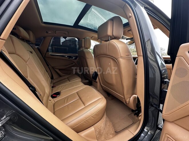 Porsche Macan GTS-22