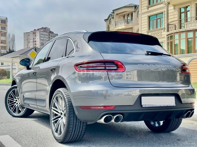 Porsche Macan GTS-10