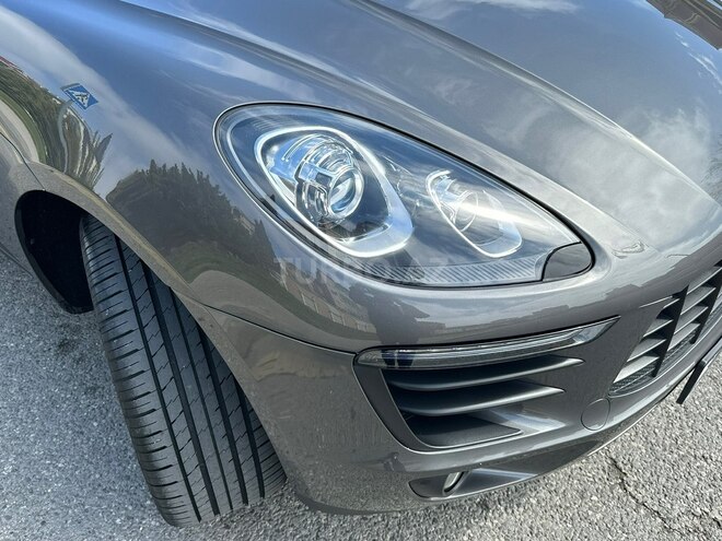 Porsche Macan GTS-13
