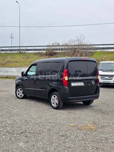 Opel Combo-4