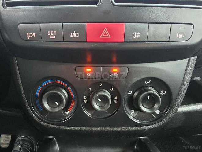 Opel Combo-7